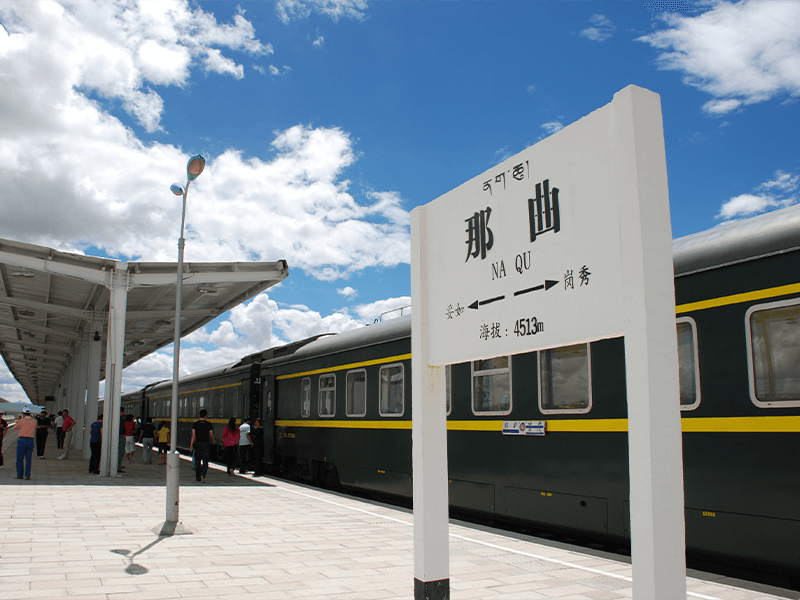 西藏高原鐵警獲配制氧機(jī) 鐵路工作“有氧”保障